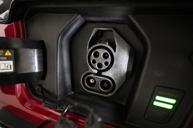 2024 Kia Niro EV — photo 8 of 21