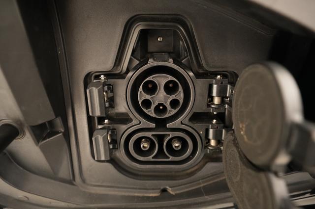 2023 Nissan Ariya — photo 8 of 21