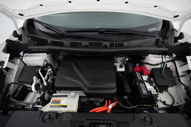 2023 Nissan LEAF — photo 20 of 23