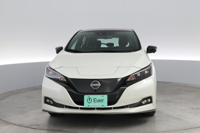 2023 Nissan LEAF — photo 9 of 23