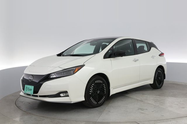 2023 Nissan LEAF — VIN 1N4CZ1CV7PC561052