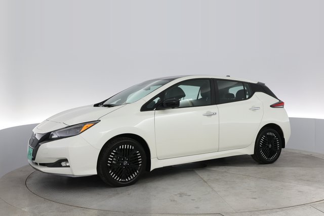 2023 Nissan LEAF — photo 14 of 23
