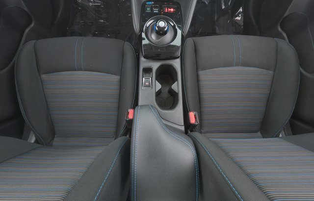 2024 Nissan LEAF — photo 22 of 25