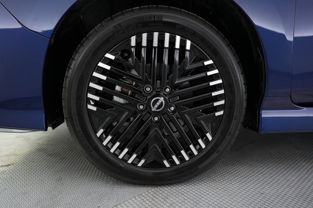2024 Nissan LEAF — photo 16 of 25