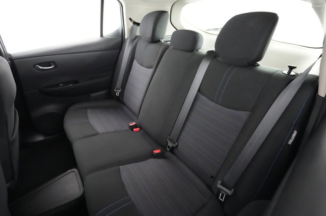 2024 Nissan LEAF — photo 19 of 25