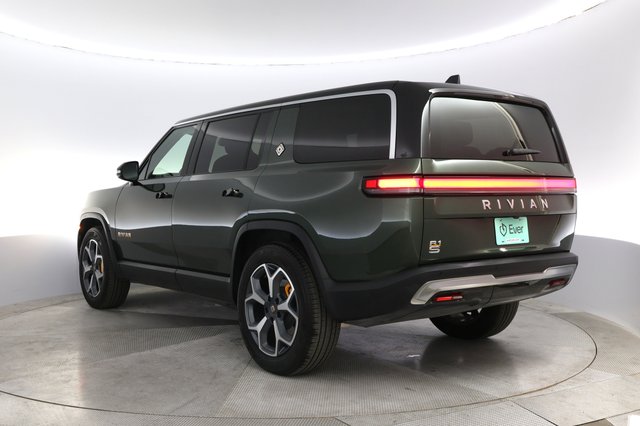 2023 Rivian R1S — photo 13 of 22