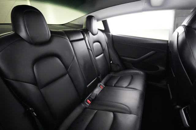 2021 Tesla Model 3 — photo 4 of 21