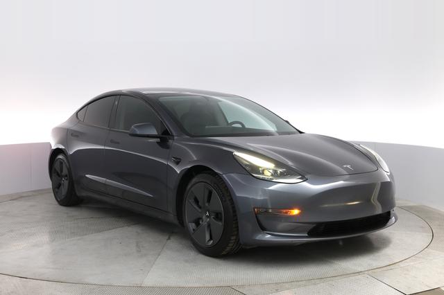 2021 Tesla Model 3 — photo 10 of 21