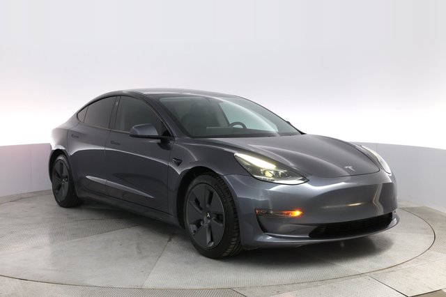 2021 Tesla Model 3 — photo 10 of 21