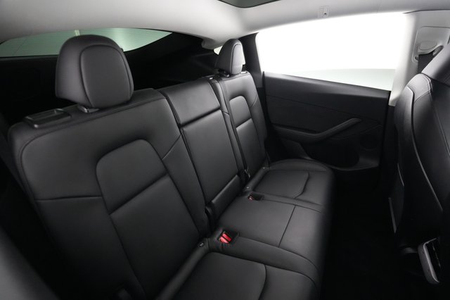 2022 Tesla Model Y — photo 4 of 23