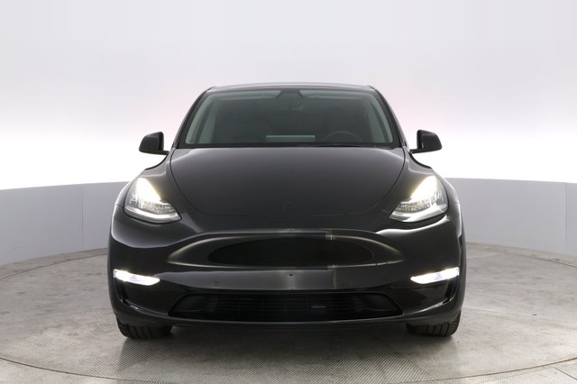 2022 Tesla Model Y — photo 9 of 23