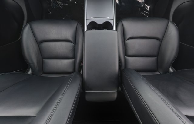 2022 Tesla Model Y — photo 22 of 25