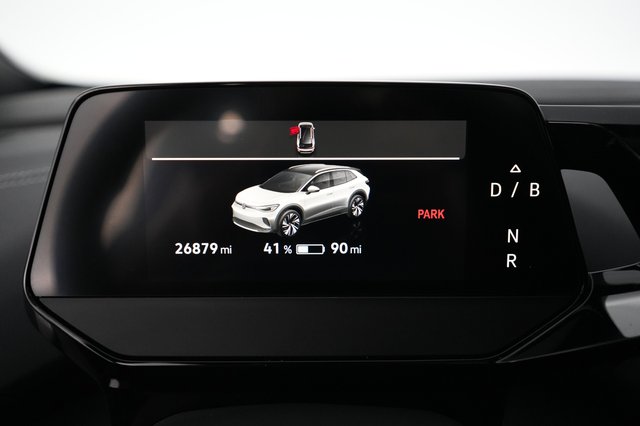 2023 Volkswagen ID.4 — photo 5 of 20