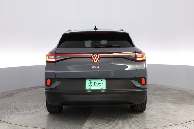 2023 Volkswagen ID.4 — photo 12 of 20