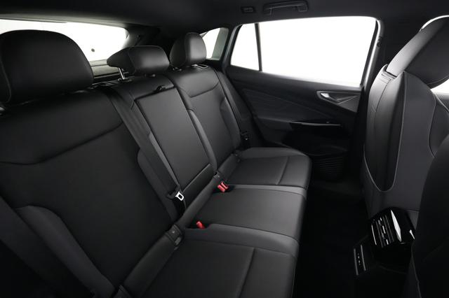 2023 Volkswagen ID.4 — photo 4 of 20