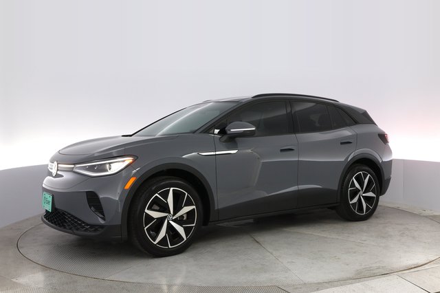 2023 Volkswagen ID.4 — photo 14 of 20