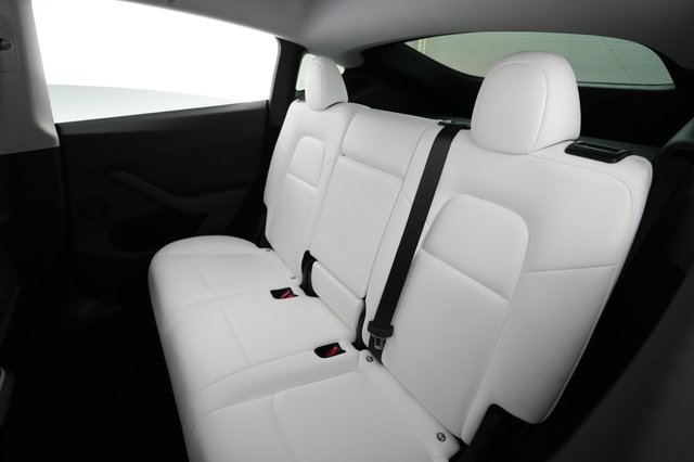 2023 Tesla Model Y — photo 19 of 21