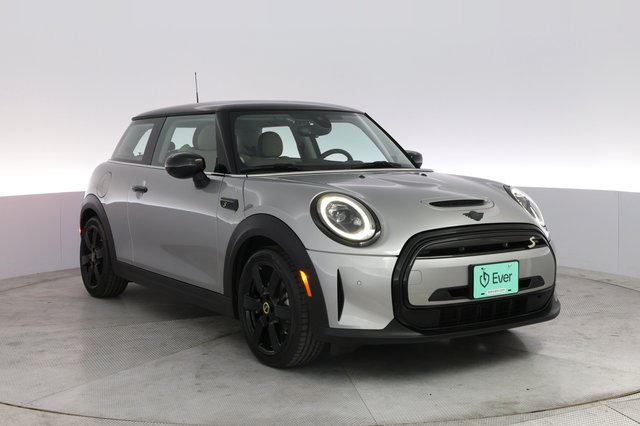 2024 MINI Cooper SE — photo 10 of 26