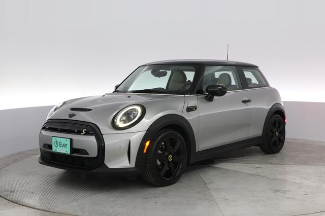 2024 MINI Cooper SE — VIN WMW13DJ00R2U86485