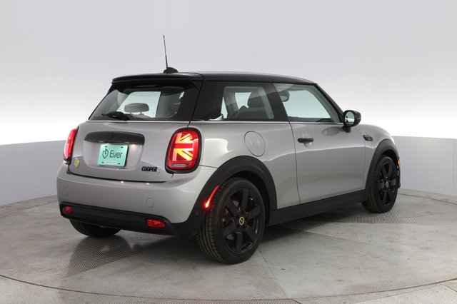 2024 MINI Cooper SE — photo 2 of 26