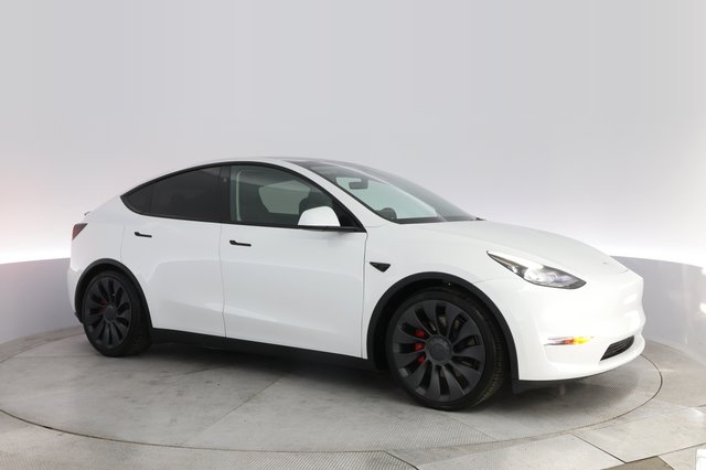 2023 Tesla Model Y — photo 11 of 21