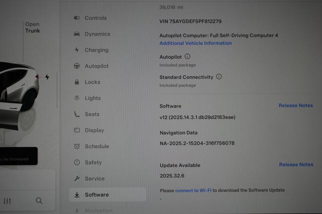 2023 Tesla Model Y — photo 5 of 21
