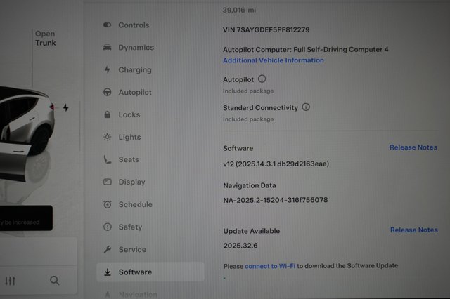 2023 Tesla Model Y — photo 5 of 21