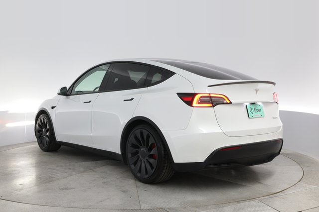 2023 Tesla Model Y — photo 13 of 21