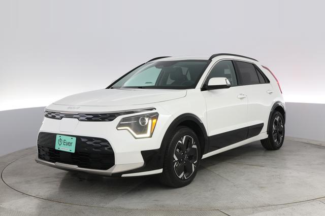 2024 Kia Niro EV — VIN KNDCR3L16R5110690