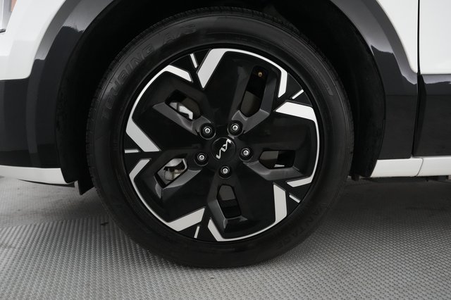 2024 Kia Niro EV — photo 15 of 23