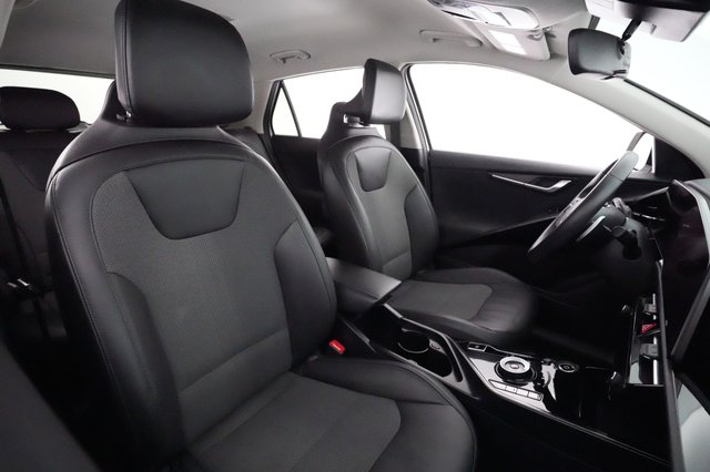2024 Kia Niro EV — photo 18 of 23