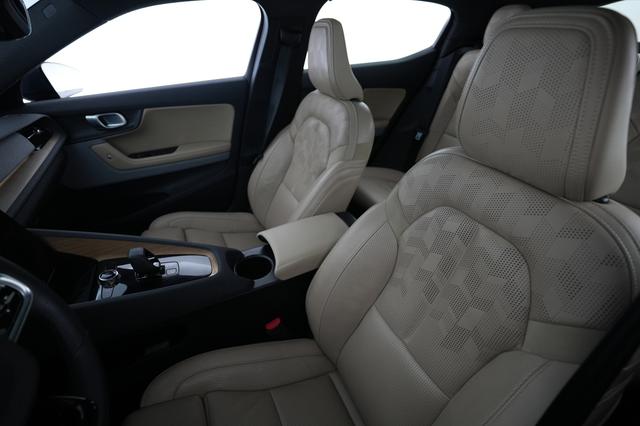 2022 Polestar 2 — photo 3 of 21