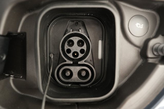 2022 Polestar 2 — photo 8 of 21
