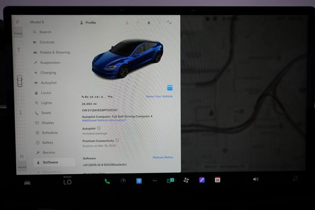 2023 Tesla Model S — photo 5 of 21