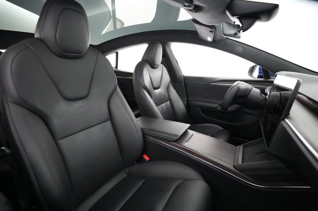 2023 Tesla Model S — photo 18 of 21