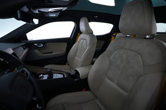 2022 Polestar 2 — photo 3 of 20