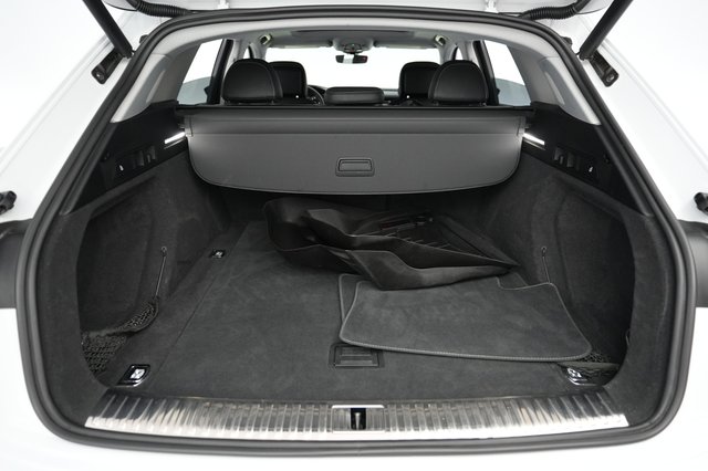 2021 Audi e-tron — photo 6 of 24