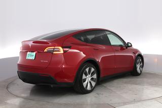 2023 Tesla Model Y — photo 2 of 24