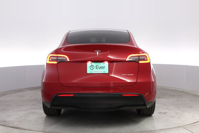 2023 Tesla Model Y — photo 6 of 24