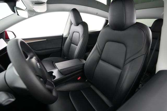 2023 Tesla Model Y — photo 3 of 24
