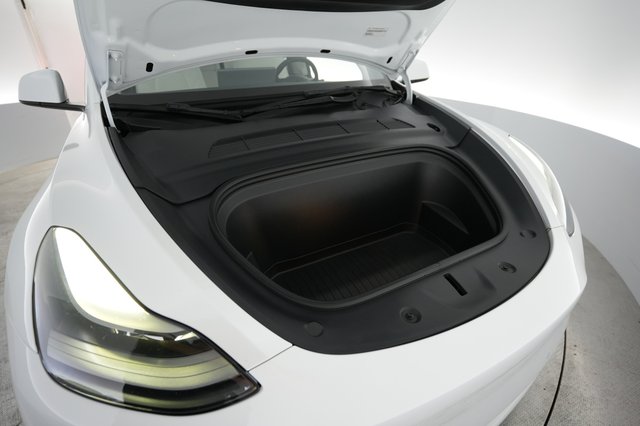 2022 Tesla Model Y — photo 20 of 24