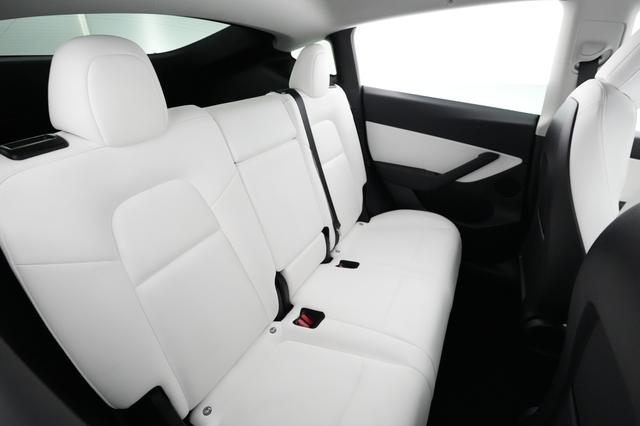 2022 Tesla Model Y — photo 4 of 24