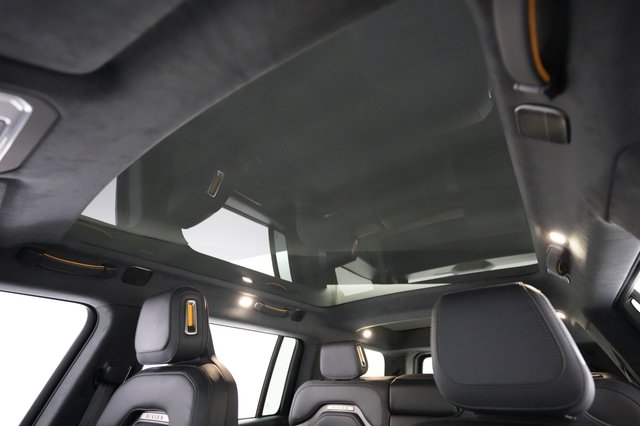 2022 Rivian R1S — photo 21 of 23