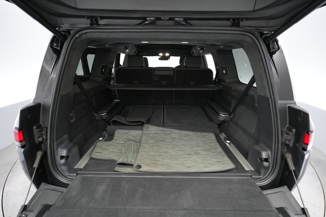 2022 Rivian R1S — photo 6 of 23