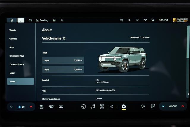 2022 Rivian R1S — photo 5 of 23