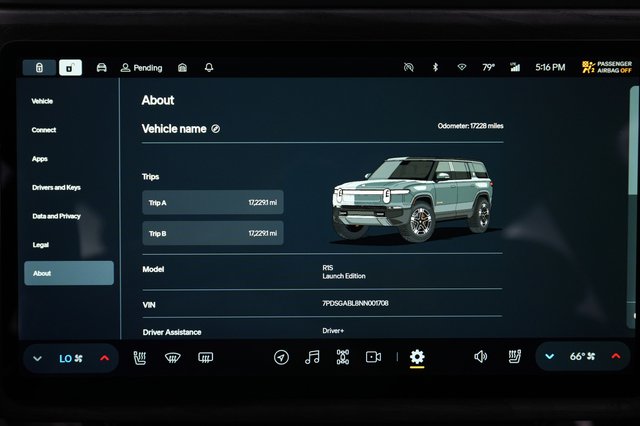 2022 Rivian R1S — photo 5 of 23