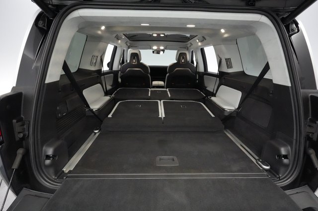 2023 Rivian R1S — photo 6 of 22