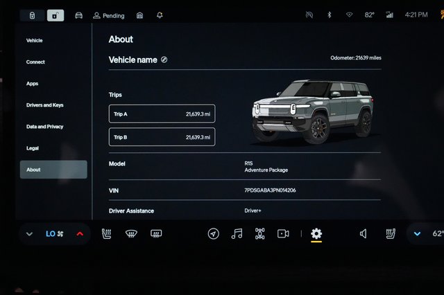 2023 Rivian R1S — photo 5 of 22