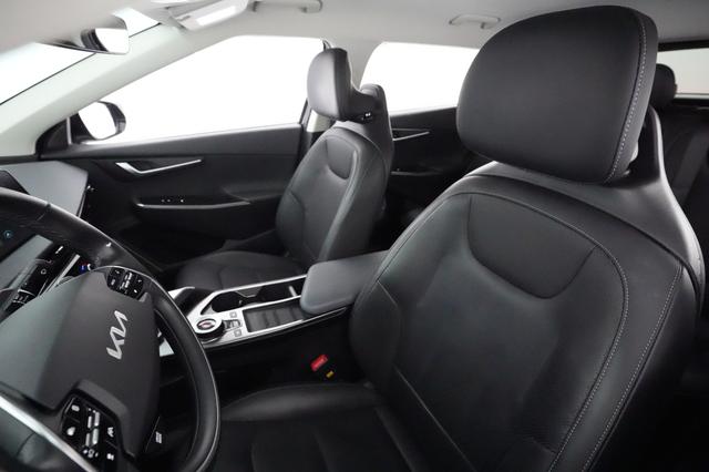 2022 Kia EV6 — photo 3 of 20