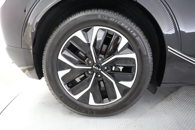 2022 Kia EV6 — photo 15 of 20